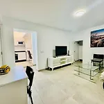 Apartmán Cyv - Modern Choice For Couples In Good Location