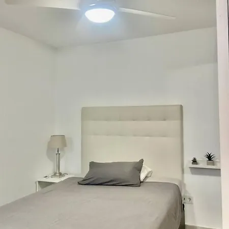 Apartament Cyv - Modern Choice For Couples In Good Location *