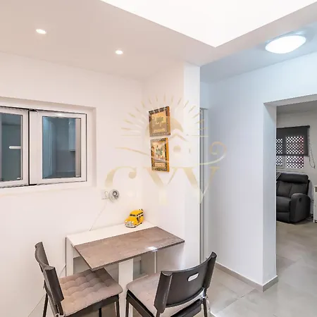 Apartament Cyv - Modern Choice For Couples In Good Location *