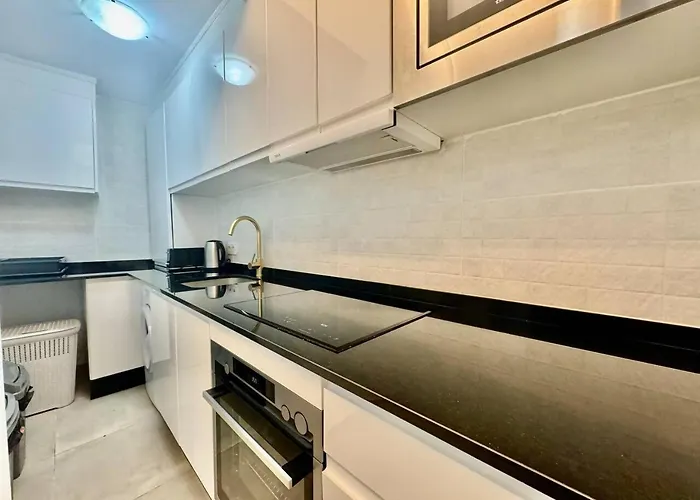 Cyv - Modern Choice For Couples In Good Location