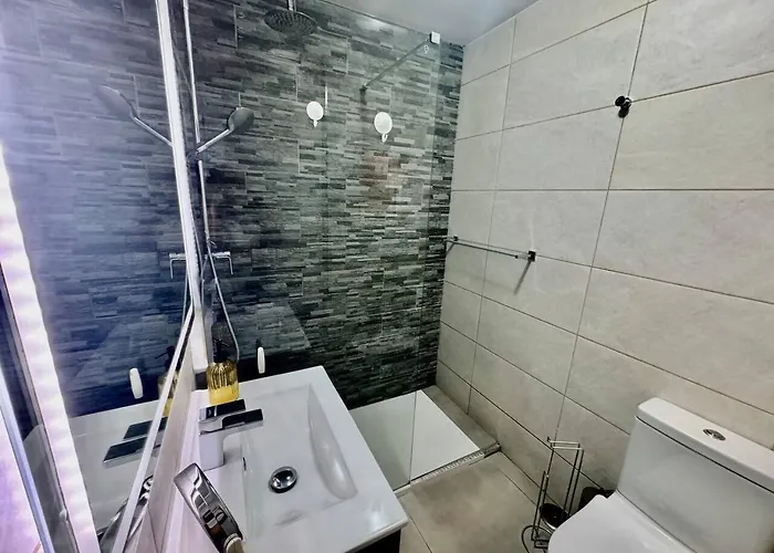 Daire Cyv - Modern Choice For Couples In Good Location *