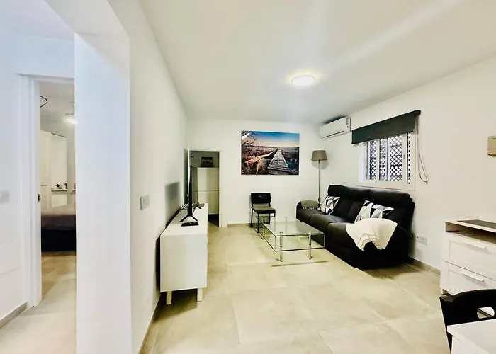 Cyv - Modern Choice For Couples In Good Location *