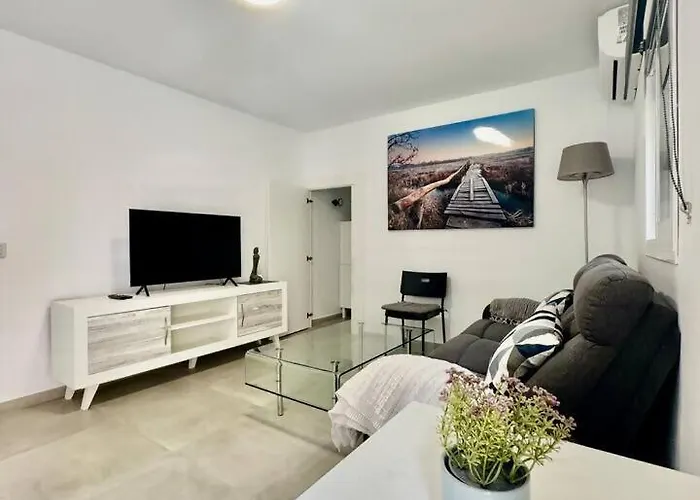 Daire Cyv - Modern Choice For Couples In Good Location *