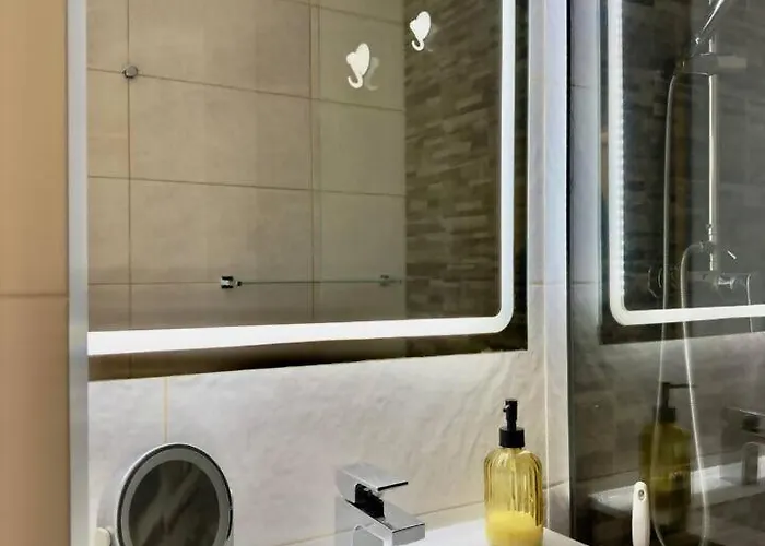 Daire Cyv - Modern Choice For Couples In Good Location *
